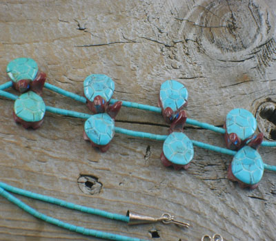 turtle fetish necklace turquopise pipestone (9).jpg